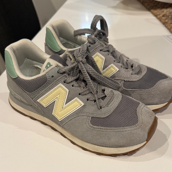 New Balance Gray and Mint Sneakers - Picture 1 of 4